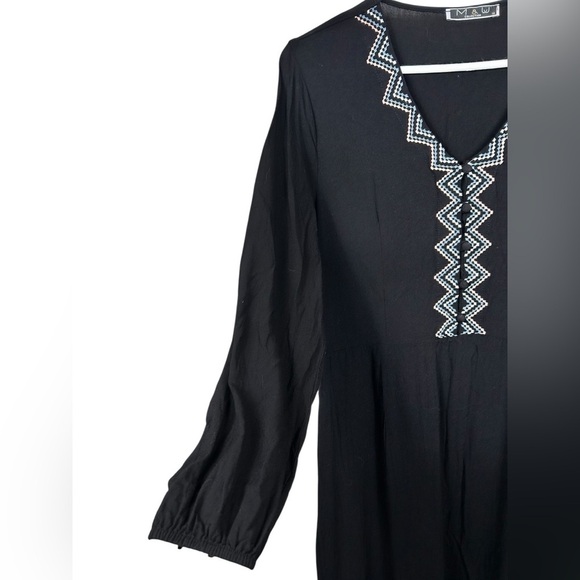 M&W Collection maxi tunic, Medium, black, embroidery, tiered dress Boho Chic - Picture 2 of 8